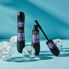 ESSENCE ANOTHER VOLUME MASCARA JUST BETTER